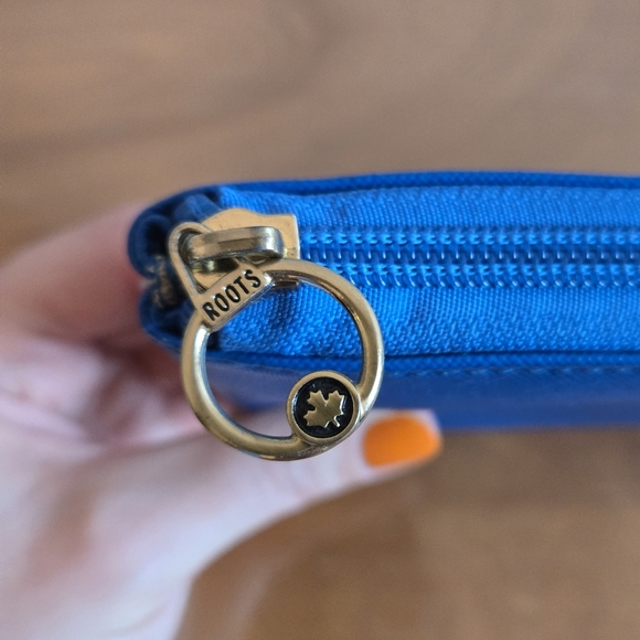 Roots Blue Wallet - Large Wallet Clutch - Picture 3 of 8